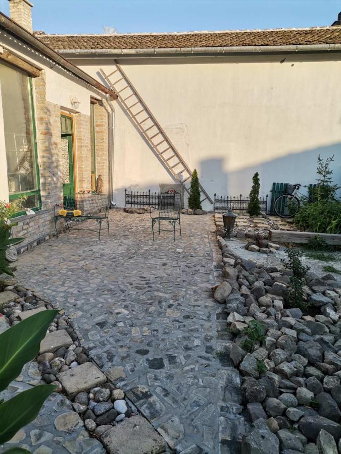 Somborski Salas - Strogi Centar Dış mekan fotoğraf